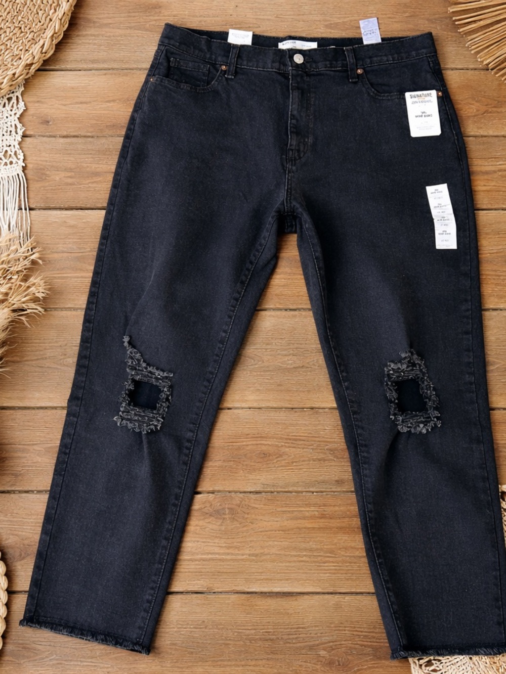 Signature Gold Levi Strauss 90’s Mom Jeans Black Denim Distressed Size 12 W 31